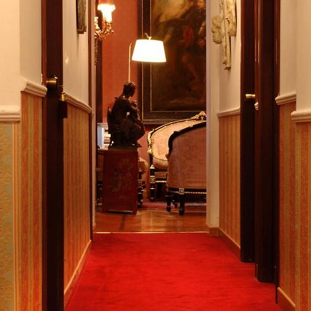 Residenza Frattina Otel Roma Dış mekan fotoğraf